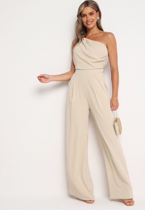 Beżowy Kombinezon Asymetryczny na Jedno Ramię z Dwoma Kieszeniami Benama