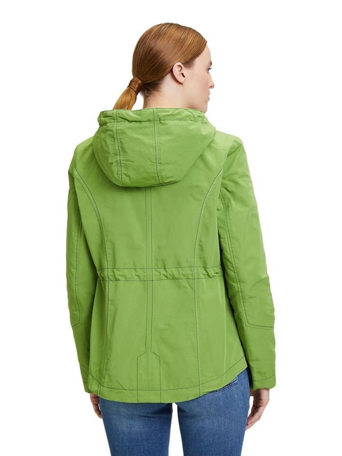 AMBER & JUNE Kurtka przejściowa w kolorze zielonym rozmiar: 38