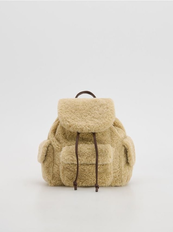 Plecak ze sztucznego baranka - beżowy