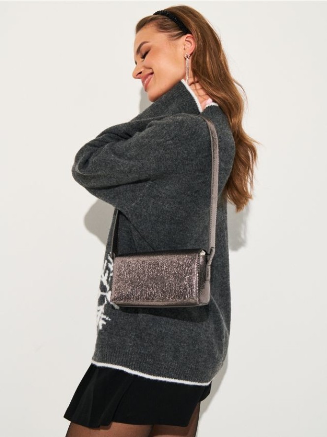 Metaliczna torebka na ramię - czarny