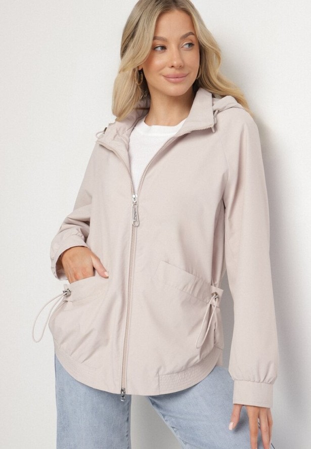 Jasnobeżowa Kurtka Parka o Pudełkowym Kroju ze Ściągaczem w Talii i Kapturem Sesoliena