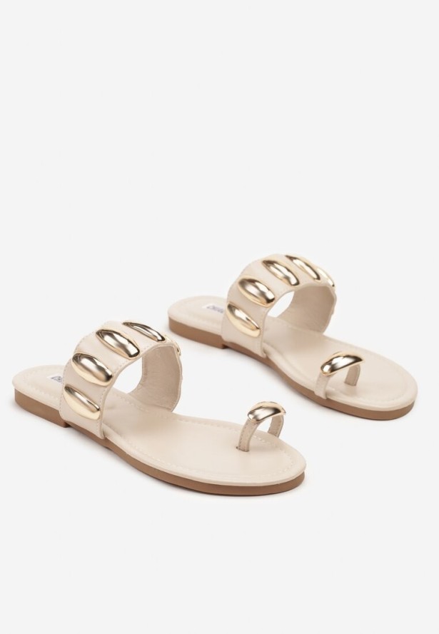 Beżowe Klapki Japonki Ozdobione Metalicznymi Aplikacjami Deviane