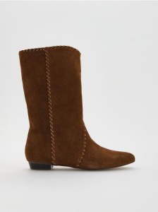 Skórzane kozaki z przeszyciami - brązowy