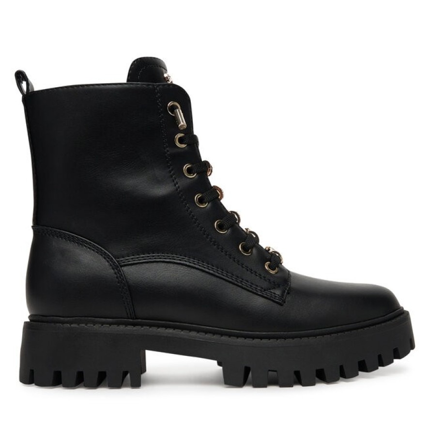Trapery Guess