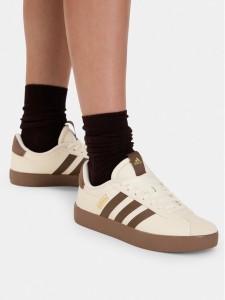 adidas Sneakersy Vl Court 3.0 Shoes KI4575 Beżowy jasny