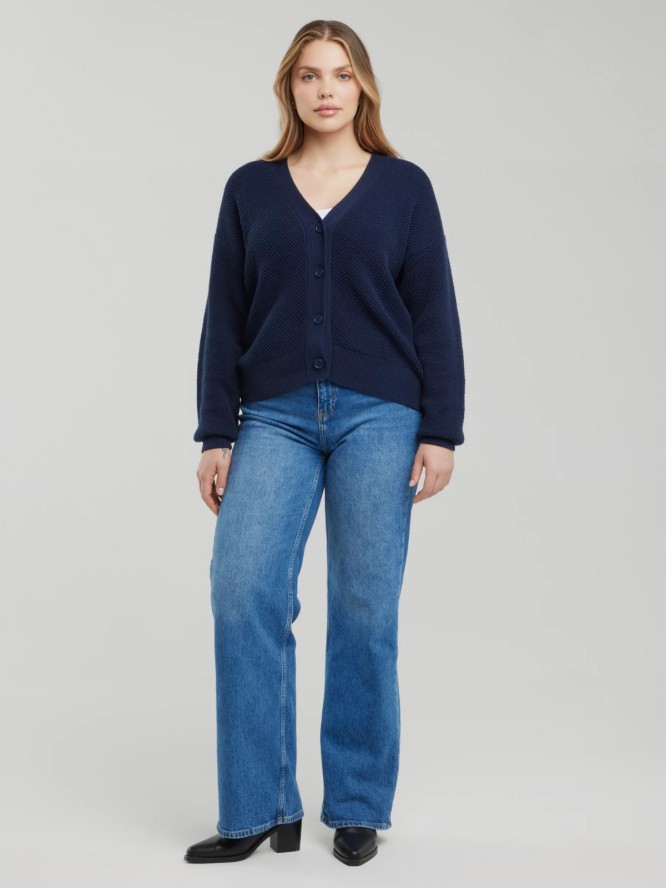 Sweter kardigan damski o strukturalnym splocie granatowy Sabira 403