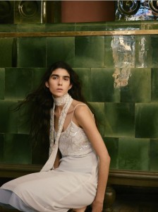 Sukienka z ozdobnym paskiem - jasnoturkusowy