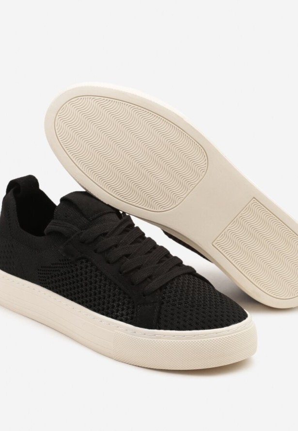 Czarne Siateczkowe Sneakersy Ozdobione Metaliczną Nicią Nimiarene