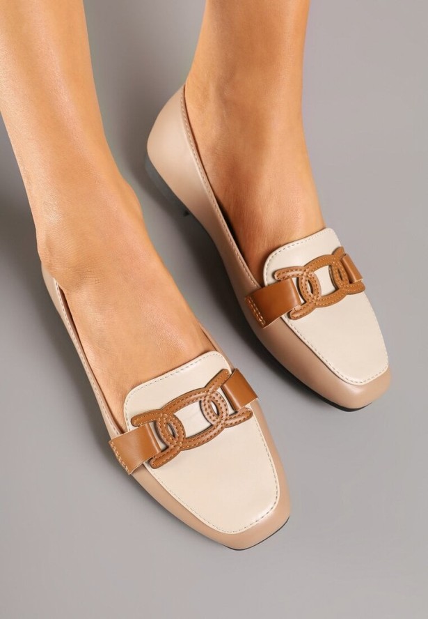 Ciemnobeżowe Wsuwane Mokasyny z Materiałowym Paskiem Evellia