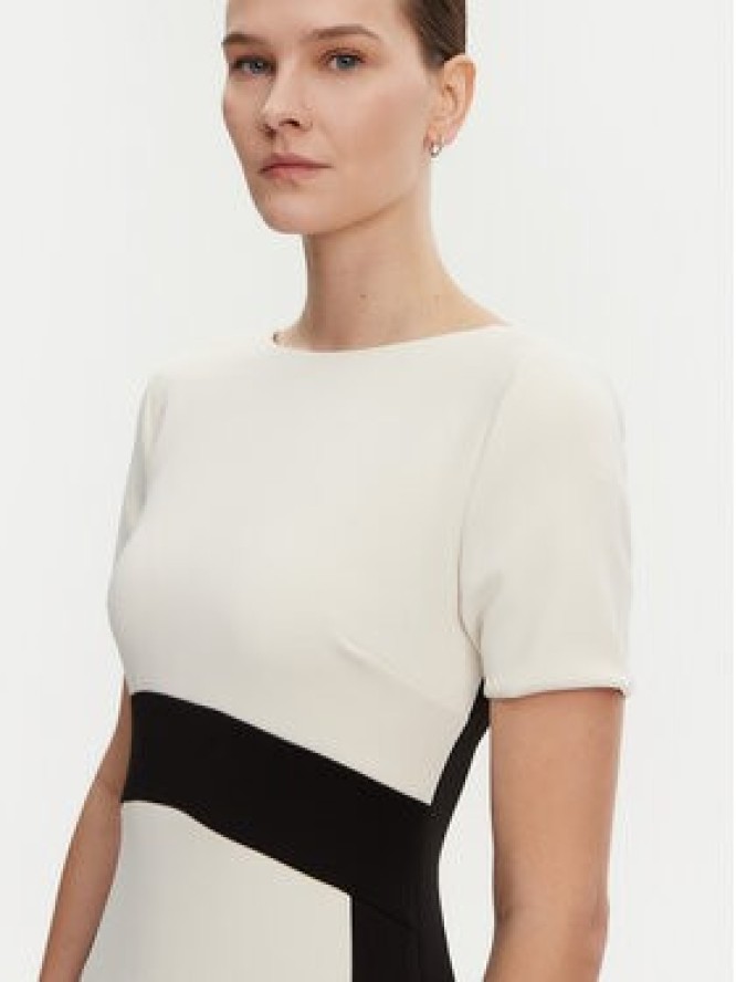 Calvin Klein Sukienka koktajlowa K20K208161 Écru Slim Fit