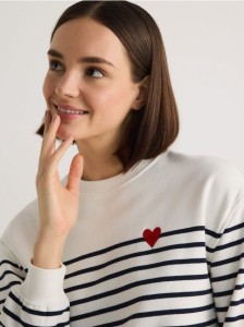 Bawełniana bluza z haftem - wielobarwny