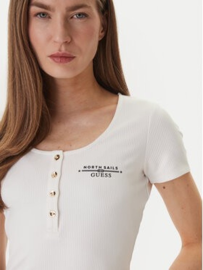 Guess T-Shirt GUESS x NORTH SAILS W6GP01 K2658 Écru Regular Fit