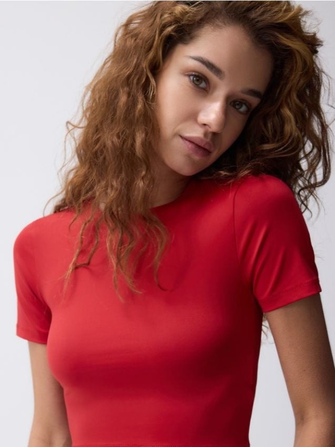 Krótki t-shirt - czerwony