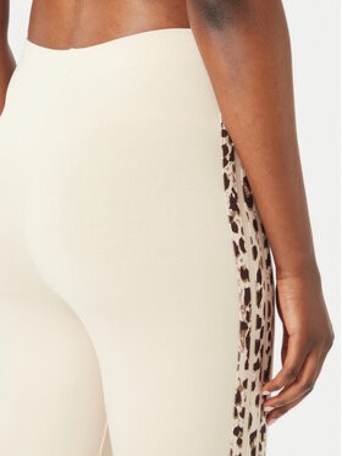 adidas Legginsy Seasonal Essentials Animal Print 3-Stripes KR7619 Beżowy jasny Slim Fit