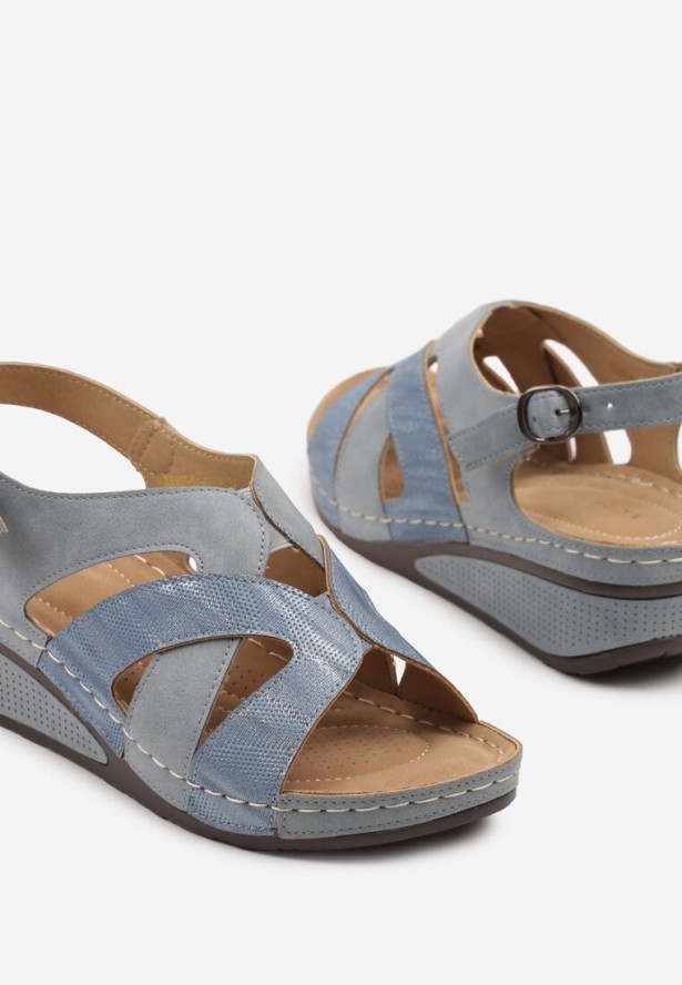 Niebieskie Sandały Vices z Ozdobnymi Paskami Oviama