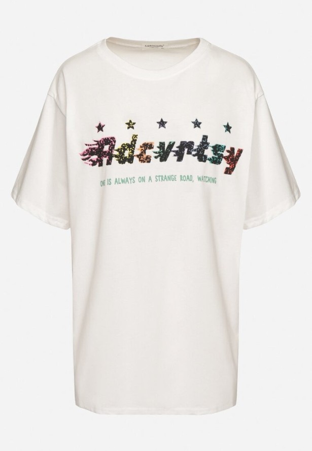 Biały Oversizowy T-shirt z Napisem z Przodu i Gwiazdami na Plecach Ilanlith