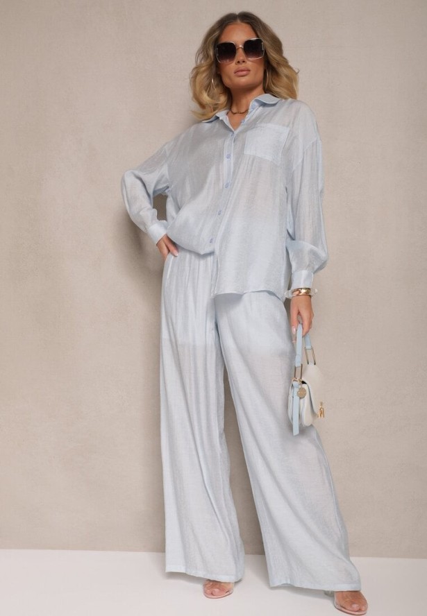 Jasnoniebieska Koszula Oversize w Klasycznym Stylu z Kieszonką Liozira