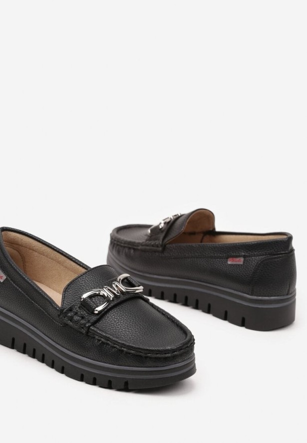 Czarne Mokasyny ze Skórzaną Wkładką i Ozdobną Klamrą Senalena