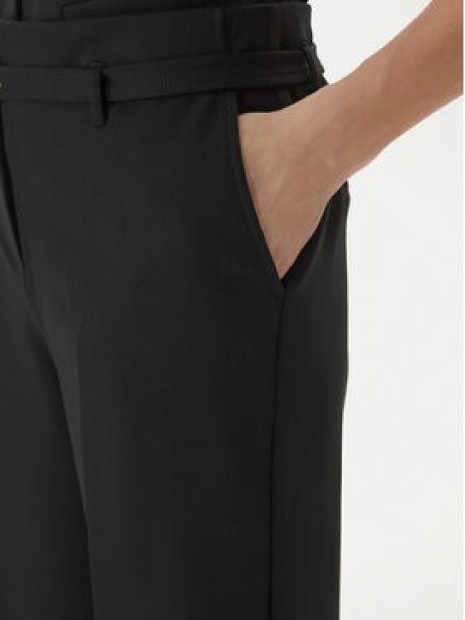 Guess Spodnie materiałowe W6GB17 W1894 Czarny Regular Fit