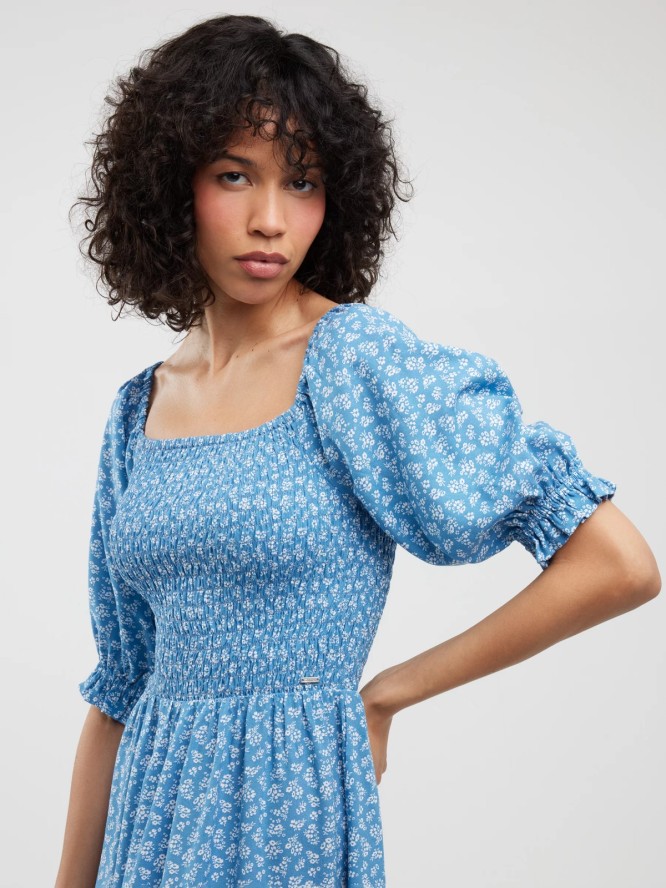 Sukienka damska maxi z motywem kwiatowym niebieska Dinova 402