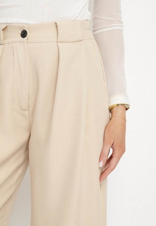 Beżowe Spodnie Garniturowe o Szerokim Kroju z Zakładkami i Wysokim Stanem Ulianeria