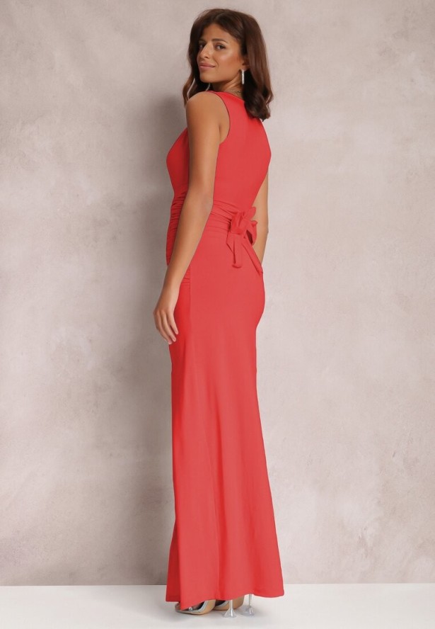 Czerwona Marszczona Sukienka z Ozdobnym Rozcięciem Alphophe