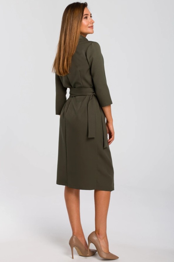 Elegancka sukienka biznesowa kopertowa midi z paskiem w talii zielona