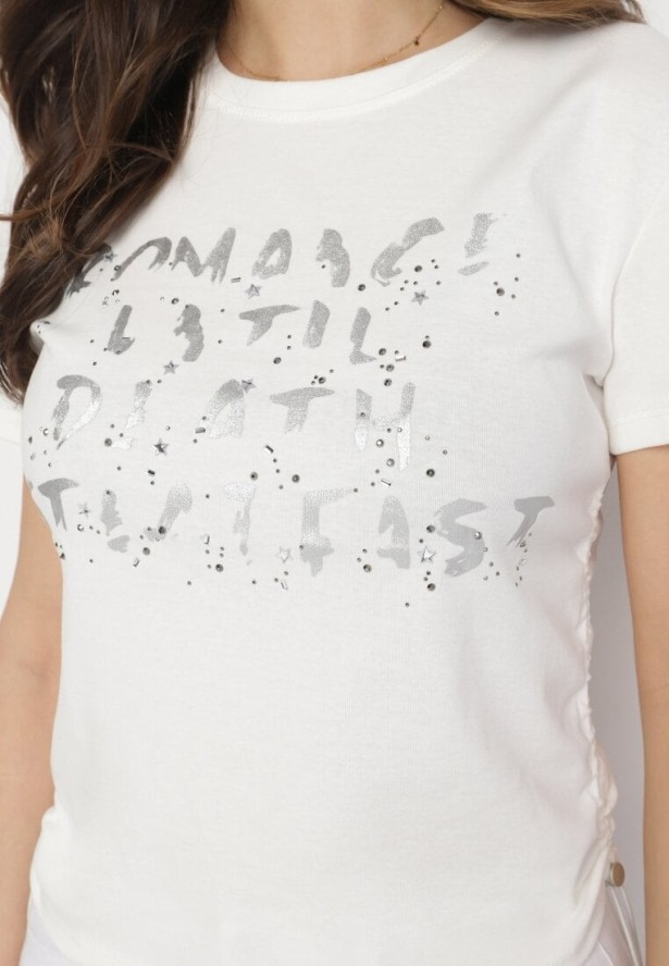 Biały T-shirt z Bawełny z Ozdobnym Nadrukiem Troczkami i Cyrkoniami ilretia