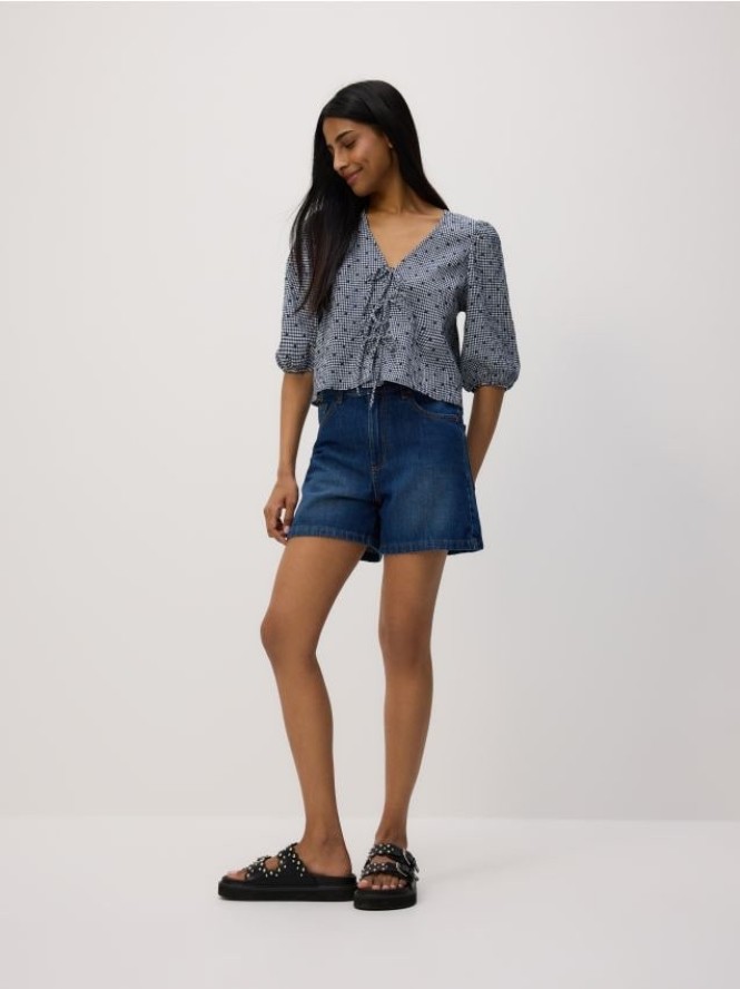 Jeansowe szorty - granatowy