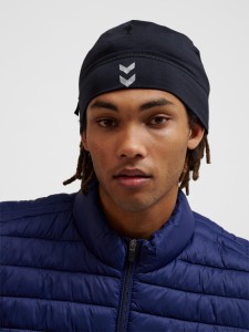 Czapka Beanie Hummel hml Performance Czarna 226623 uniwersalnaCzapka Beanie Humm