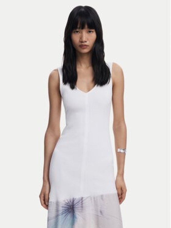 Desigual Sukienka codzienna Dita 25WWVK38 Biały Slim Fit