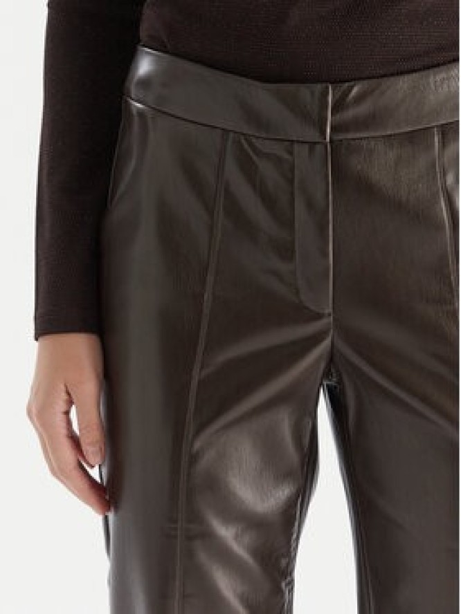 Vero Moda Spodnie z imitacji skóry Vips 10336342 Brązowy Straight Fit