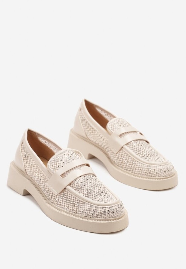 Beżowe Mokasyny z Ozdobną Siateczką Pokrytą Cyrkoniami Senarisea