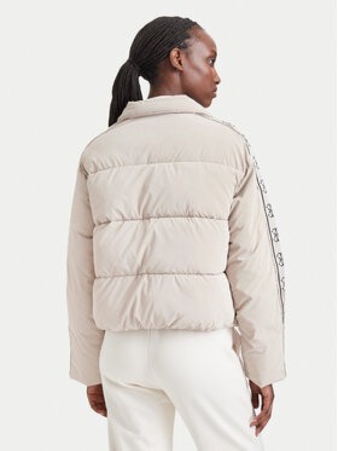 Guess Kurtka zimowa V5BL11 WGYC2 Beżowy Regular Fit
