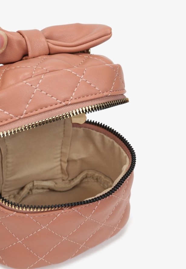 Różowa Kwadratowa Pikowana Torebka z Ozdobną Kokardą i Suwakami Vianefa