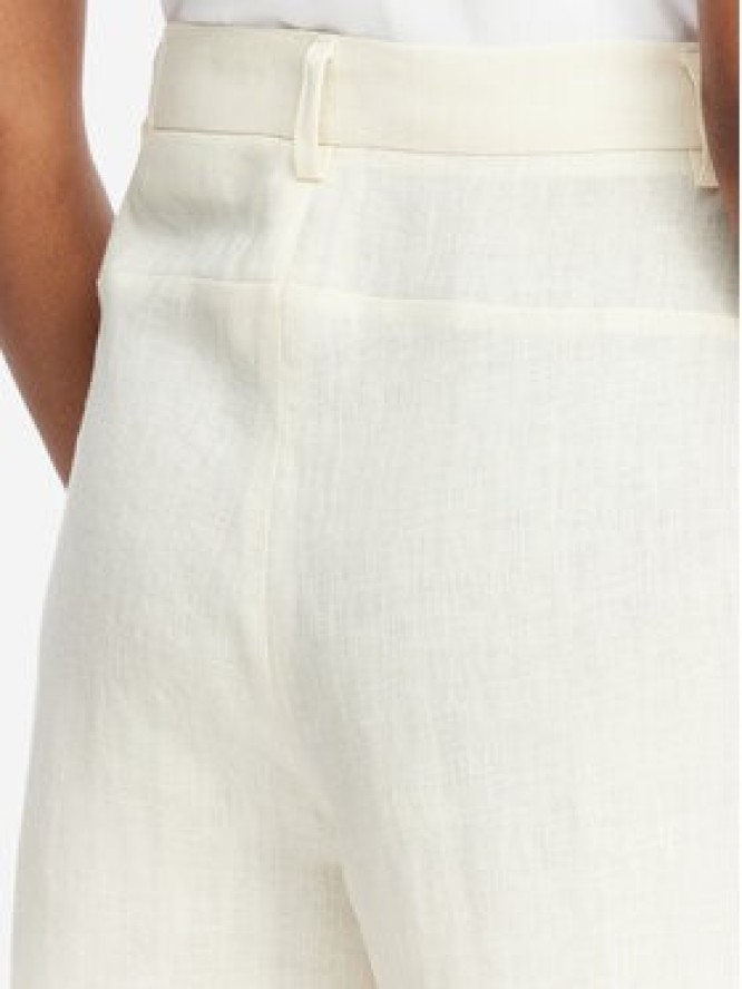 Marella Szorty materiałowe Adorni 2615141032 Écru Regular Fit