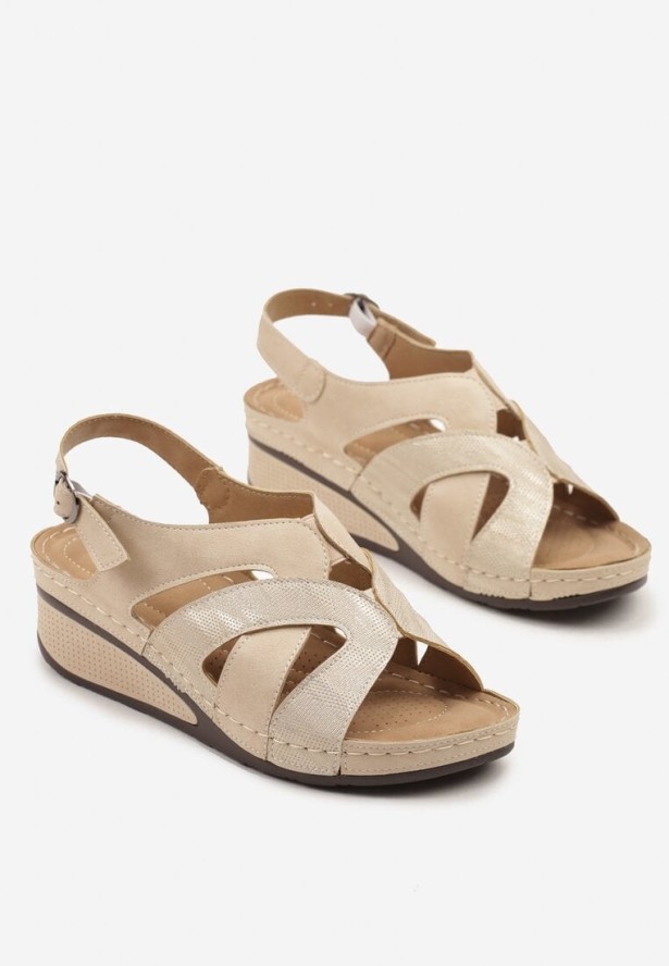 Beżowe Sandały Vices z Ozdobnymi Paskami Oviama