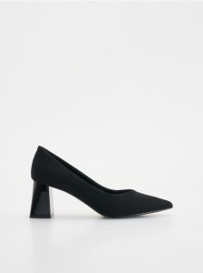 Czółenka na słupku - czarny