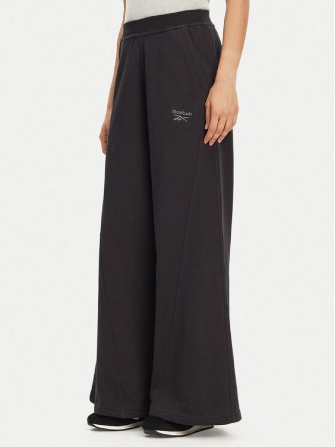 Reebok Spodnie dresowe 100214071 139-18-00 Czarny Regular Fit