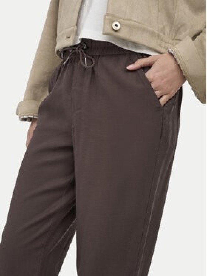 ONLY Spodnie dresowe Kelda 15203946 Brązowy Regular Fit