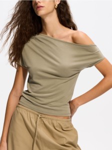 T-shirt z modalem - oliwkowy