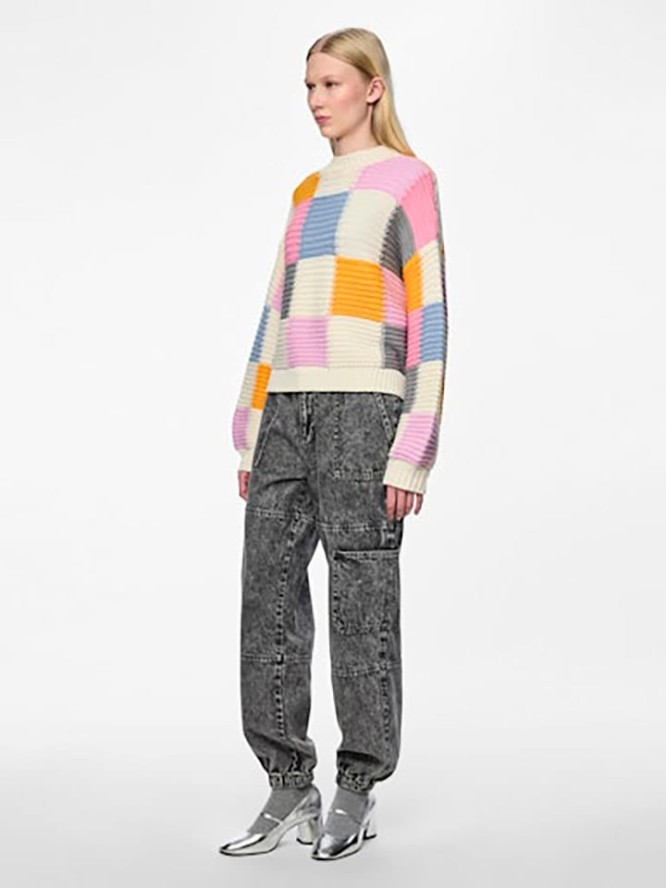 Pieces Sweter w kolorze kremowym rozmiar: M