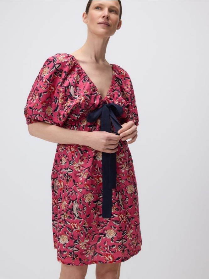 Sukienka mini z kokardą - wielobarwny