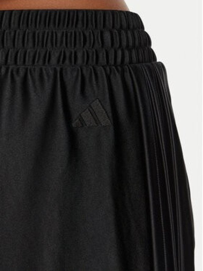 adidas Spodnie materiałowe Essentials Satin KV6849 Czarny Regular Fit