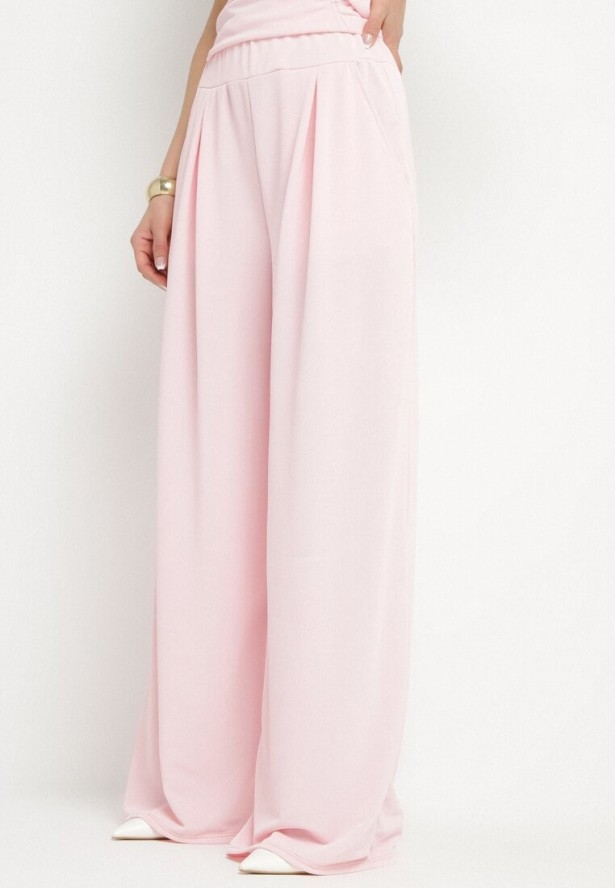 Różowy Komplet Asymetryczna Bluzka z Marszczeniem i Szerokie Spodnie Filuriela