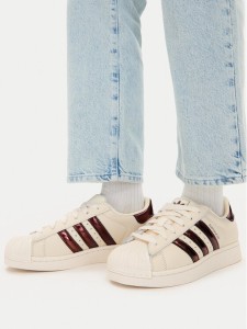 adidas Sneakersy Superstar II KJ4692 Kremowy