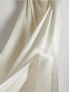 Sukienka z tkaniny NAIA - złamana biel