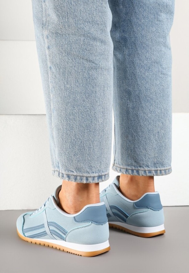 Niebieskie Sneakersy w Stylu Kultowych Tenisówek z Ozdobnymi Przeszyciami Wendiva
