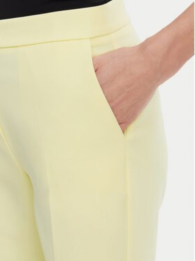 Maryley Spodnie materiałowe 25EB587/43LL Żółty Regular Fit