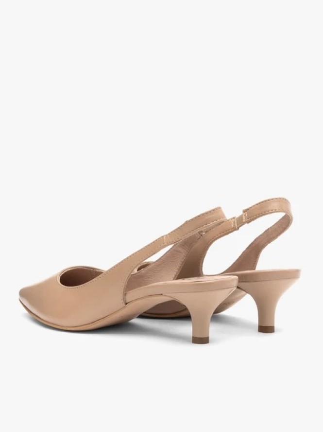 Beżowe czółenka slingback na obcasie typu kaczuszka